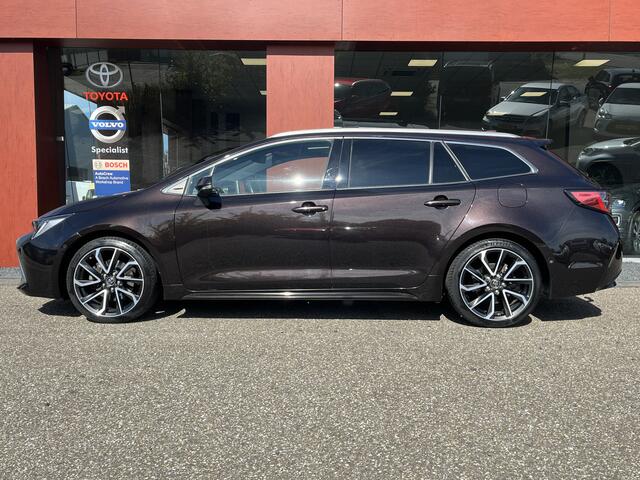 Toyota COROLLA Touring Sports 2.0 Hybrid Executive | Trekhaak | PANO | Nav!