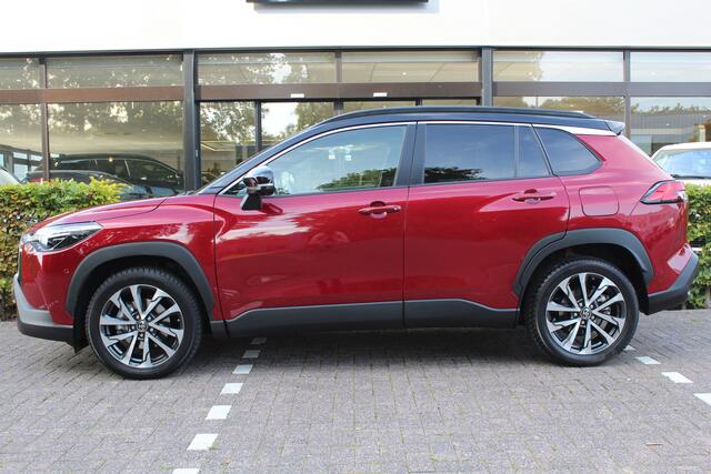 Toyota COROLLA Cross Hybrid 200 Executive Bi-Tone | Rijklaar | Stoel/stuur-verwarming | Elek klep | Apple/Android | Navi | 360 camera