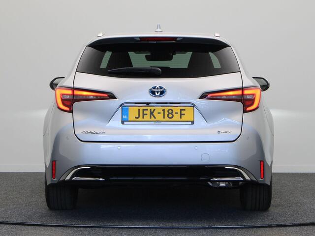 Toyota COROLLA Touring Sports Hybrid 200 Executive | Stuur, voorruit en stoelverwarming | Elektrische Achterklep | Adaptieve Cruise Control | Camera | 10 Jaar Garantie |