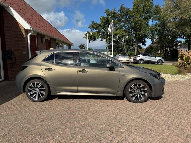 Toyota COROLLA 1.8 HYBRID DYNAMIC 5-DRS AUTOMAAT LUXE UITVOERING!