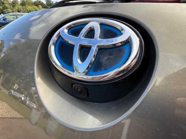 Toyota COROLLA 1.8 HYBRID DYNAMIC 5-DRS AUTOMAAT LUXE UITVOERING!