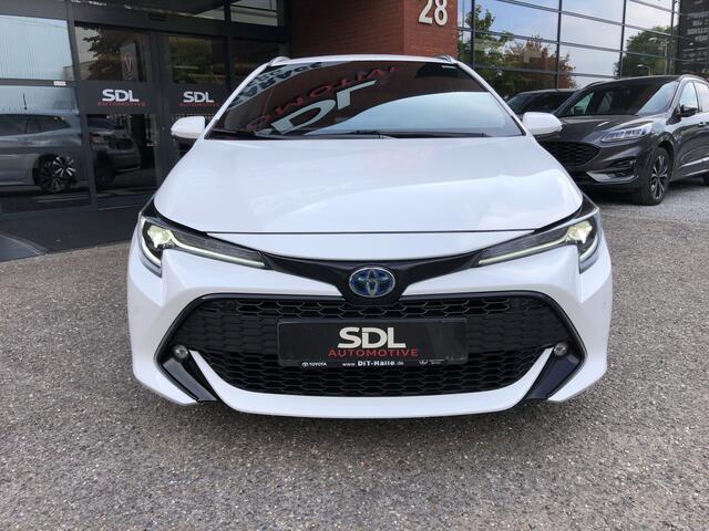 Toyota COROLLA Touring Sports 2.0 Hybrid Style // FULL LED // DODEHOEK // KEYLESS // ADAPT. CRUISE // CLIMA // PDC // STUUR+STOELVERWARMING //