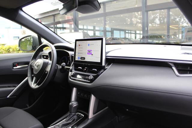 Toyota COROLLA Cross 1.8 Hybrid 140 Style Plus | Rijklaar | Stoel-/stuurverw. | El.achterklep | Keyless | Adap.cruise | LED | Parkeersens. v+a | Apple/Android | Navi