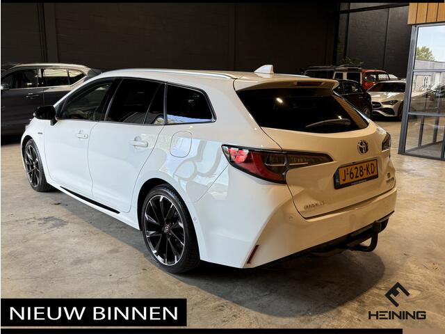 Toyota COROLLA Touring Sports 2.0 Hybrid Business GR-Sport Trekhaak. Apple-carplay. Head-up display. Hollandse auto met NAP