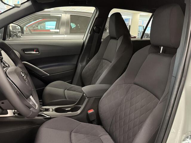 Toyota COROLLA Cross Hybrid 200 Dynamic Direct leverbaar!