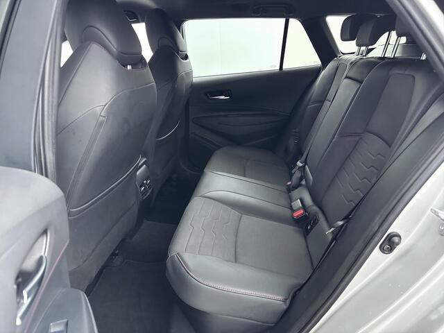 Toyota COROLLA Touring Sports 1.8 Hybrid Executive | Apple Carplay/Android Auto | Stoelverwarming | Navigatie