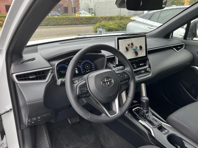 Toyota COROLLA Cross Hybrid 140 Style