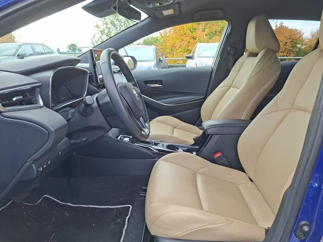 Toyota COROLLA Touring Sports Hybrid 140 Business Plus demo | Beige Leder |