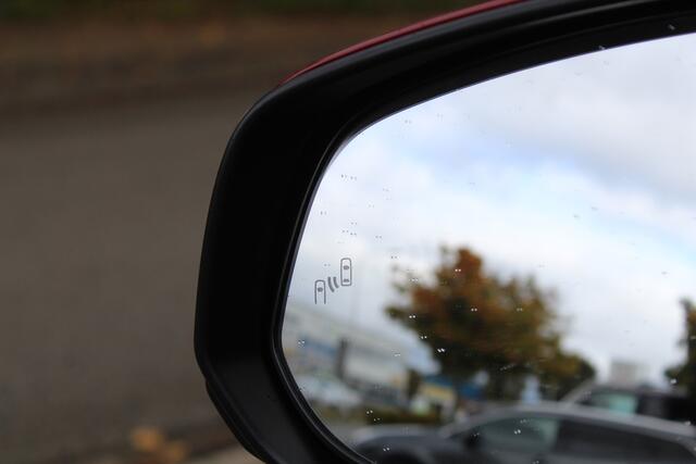 Toyota COROLLA Cross 1.8 Hybrid 140 Style Plus | Rijklaar | Stoel-/stuurverw. | Blind Spot | El.achterklep | Keyless | Adap.cruise | LED | Parkeersens. v+a | Apple/Android | Navi