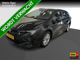 toyota-corolla-touring-sports-hybri