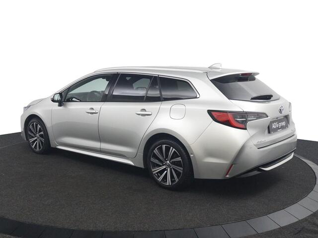Toyota COROLLA Touring Sports 2.0 Hybrid Dynamic | Parkeersensoren Rondom | Led Verlichting | Stoelverwarming | Privacy Glas |