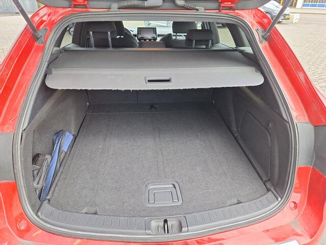 Toyota COROLLA Touring Sports 2.0 Hybrid Style met trekhaak