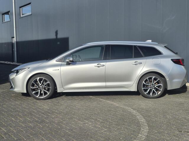 Toyota COROLLA Touring Sports 2.0 Hybrid Business Sport Intro