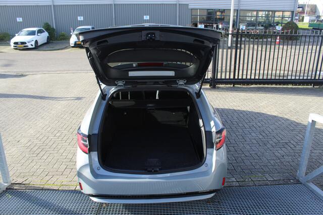 Toyota COROLLA Touring Sports 1.8 Hybrid Business Plus