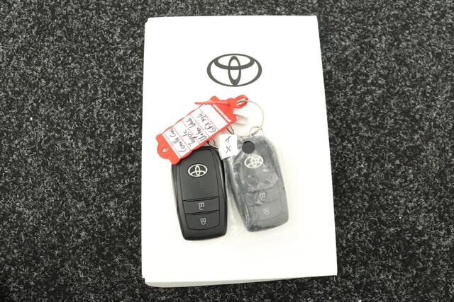 Toyota COROLLA Cross Hybrid 140 Dynamic | Trekhaak | all seasons banden | Apple Carplay/Android Auto | Navigatie |