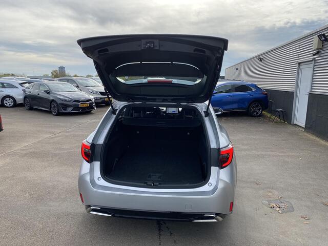 Toyota COROLLA Touring Sports Hybrid 140 Active Adaptieve cruise control, achteruitrij camera, navigatie Apple CarPlay/Android Auto, NL auto, dealer onderhouden, automaat!