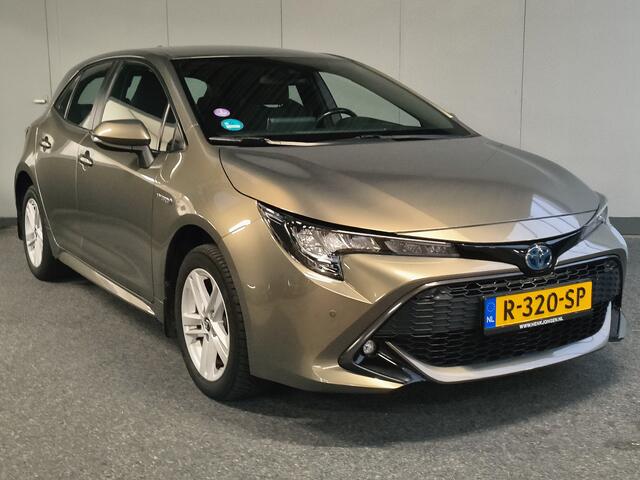 Toyota COROLLA 1.8 Hybrid Active Rijklaar + 12 maanden Bovag-garantie Henk Jongen Auto's in Helmond, al 50 jaar service zoals 't hoort!