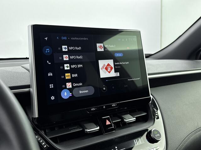 Toyota COROLLA Cross 200 High Power Hybrid First Edition | NL-Auto | Navigatie | Trekhaak | Parkeercamera |