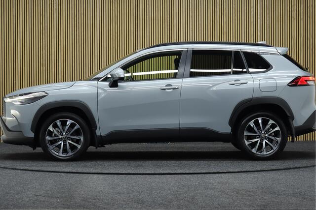 Toyota COROLLA Cross Hybrid 200 Dynamic | Adaptive-cruise | Camera | Clima | Apple Carplay & Android Auto | Navigatie | Stoel & Stuurverwarming | Keyless