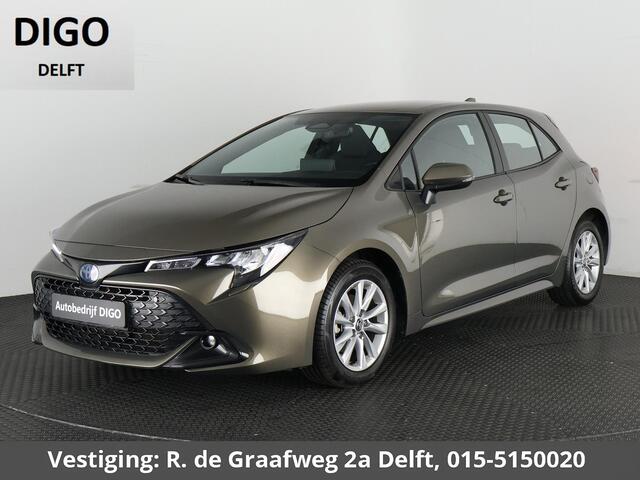 Toyota COROLLA Hybrid 140 Business | Stuur-/& Stoelverwarming | Apple Carplay & AndroidAUTO | Navigatie