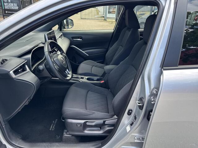 Toyota COROLLA Cross Hybrid 200 Style | Apple CarPlay | Blindspot | Rijklaarprijs incl. garantie |