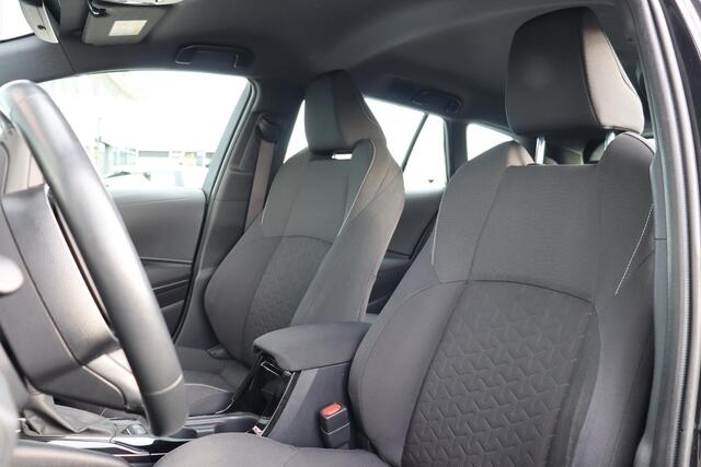 Toyota COROLLA Touring Sports 1.8 Hybrid Dynamic, Navigatie Parkeercamera, Dual Airco, Bluetooth telefoonverbinding, Navi