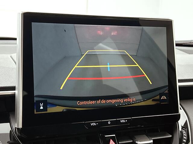 Toyota COROLLA Cross Hybrid 140 Active | Navigatie |