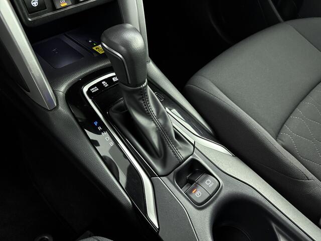 Toyota COROLLA Cross Hybrid 140 Style Limited | Apple Carplay/Android Auto | Stuur-/stoelverwarming | Elektrische achterklep | 18'' LM-velgen | Metaallak |