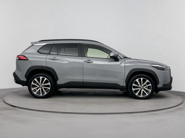 Toyota COROLLA Cross Hybrid 140 Style Limited | Apple Carplay/Android Auto | Stuur-/stoelverwarming | Elektrische achterklep | 18'' LM-velgen | Metaallak |