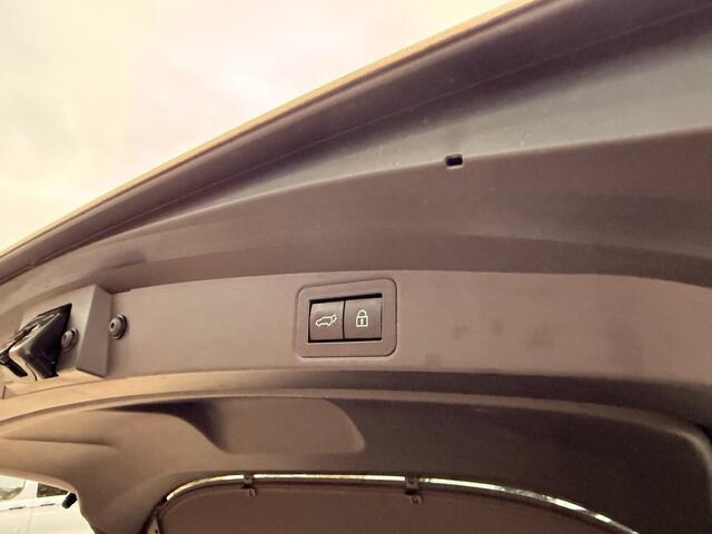 Toyota COROLLA Touring Sports 1.8 Hybrid Business Intro 122pk Afneembare Trekhaak | Adaptieve Cruise | Elektrische Achterklep | Stoelverwarming | Dealer onderhouden