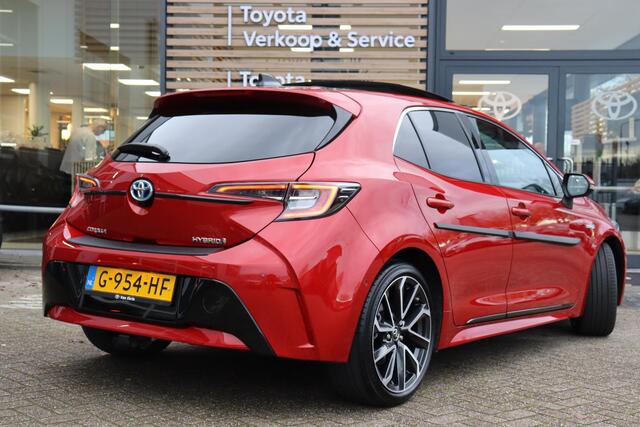 Toyota COROLLA 1.8 Hybrid Executive , Panodak, Trekhaak, Black Pack