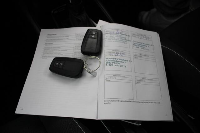 Toyota COROLLA 1.8 Touring Sports Hybrid Active - Carplay, Navi, Camera, Cruise