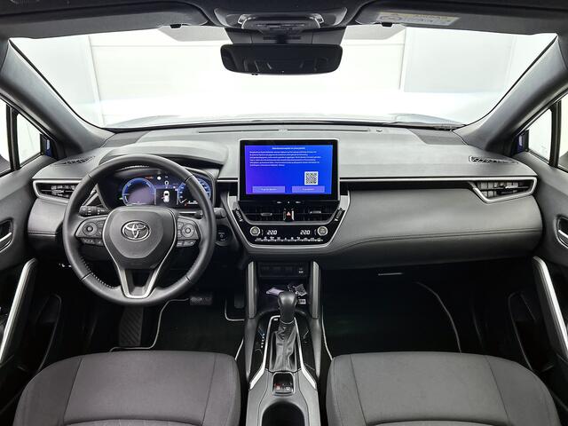 Toyota COROLLA Cross Hybrid 140 Style | Draadloze Telefoonlader | Elektrische Achterklep | Parkeersensoren V+A |