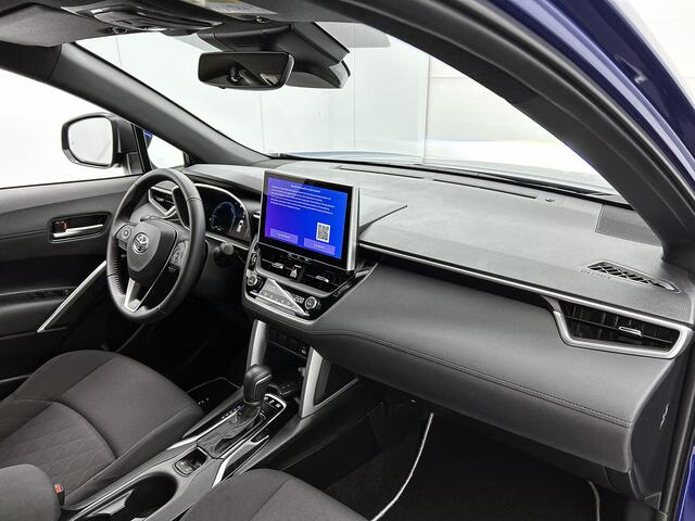 Toyota COROLLA Cross Hybrid 140 Style | Draadloze Telefoonlader | Elektrische Achterklep | Parkeersensoren V+A |
