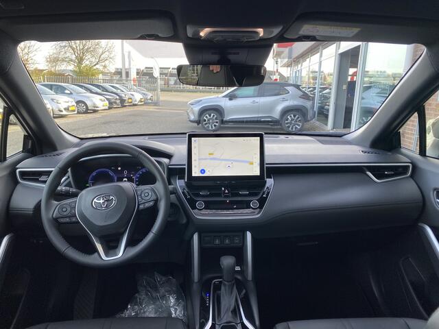 Toyota COROLLA Cross Hybrid 140 Style