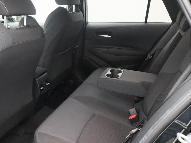 Toyota COROLLA Touring Sports 2.0 Hybrid Business Plus/ lage km/ afneembare trekhaak!