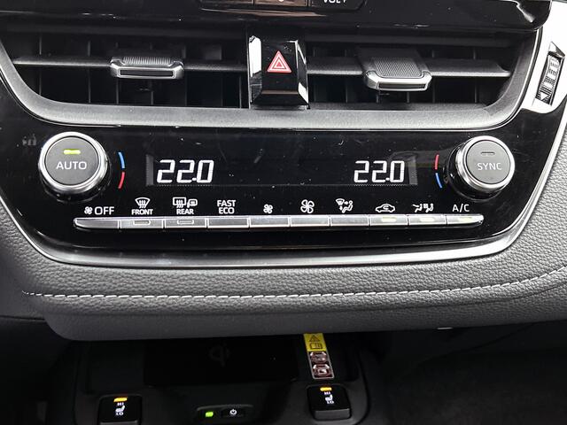 Toyota COROLLA Touring Sports Hybrid 140 Business Plus | Parkeersensoren V+A | Camera | Stoelverwarming |