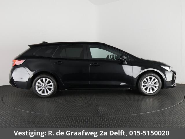 Toyota COROLLA Touring Sports Hybrid 140 Business Luxury | Stuur- & Stoelverwarming | Parkeersensoren | Navigatie | Apple Carplay & AndroidAUTO |