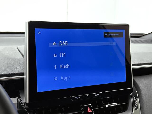 Toyota COROLLA Cross Hybrid 140 Style | Navigatie | PDC V+A | BLS | Staat beneden in het halletje