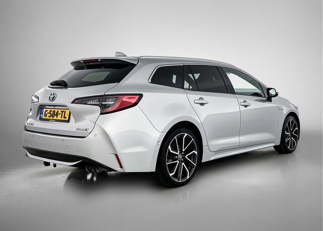 Toyota COROLLA Touring Sports 2.0 Hybrid Executive | Navigatie | JBL | BLS | PDC V+A |