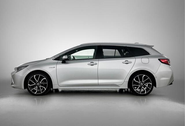 Toyota COROLLA Touring Sports 2.0 Hybrid Executive | Navigatie | JBL | BLS | PDC V+A |