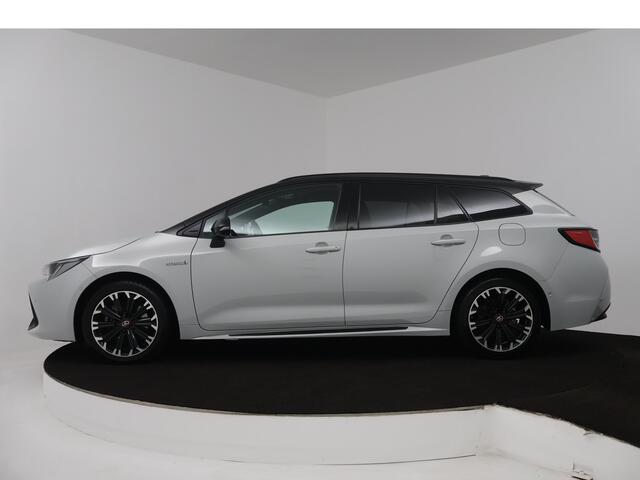 Toyota COROLLA Touring Sports 2.0 Hybrid GR-Sport | Apple CarPlay / Android Auto (Navigatie ) | Trekhaak | PDC |