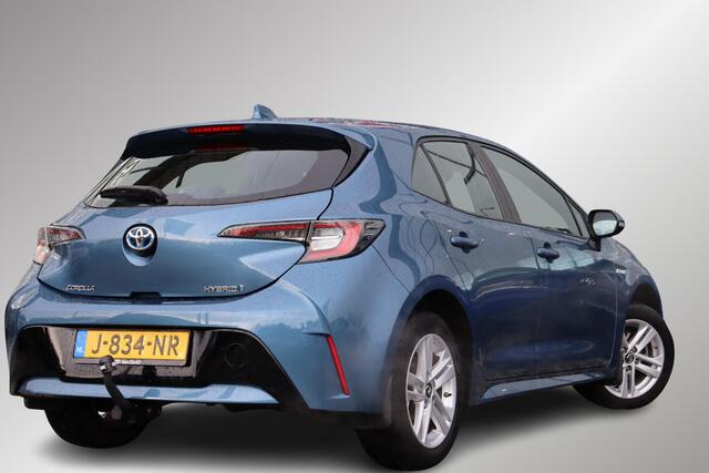 Toyota COROLLA 1.8 Hybrid Active, Trekhaak, Navi, Parkeercamera, Stuurverwarming.