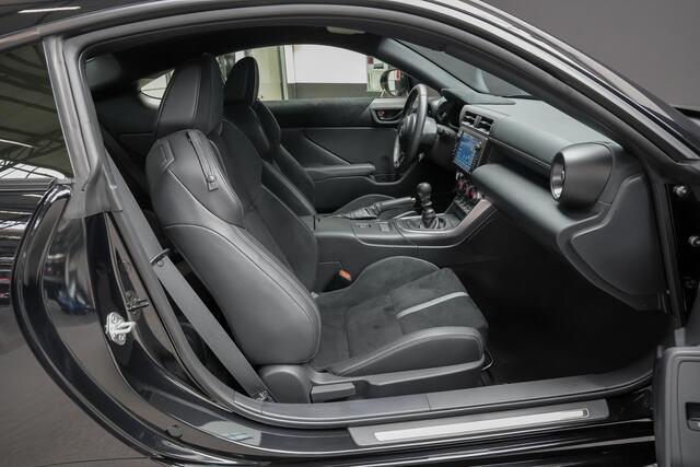 Toyota GR86 235pk 2.4 Premium AUTOMAAT |Apple Carplay|blind spot|sportstoelen|camera|bluetooth|cruise control|stoelverwarming|LED-verlichting|18"|