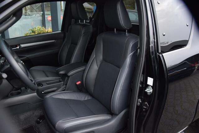 Toyota HI-LUX 2.8 D-4D X-TRA CAB INVINCIBLE A/T