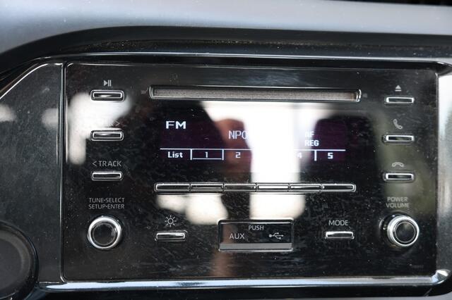 Toyota HI-LUX 2.4 D-4D ENKEL CABIN 4WD VAN