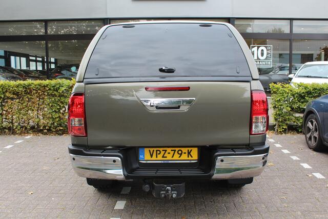 Toyota HI-LUX HiLux 2.8 D-4D Xtra Cab Professional premium Automaat | Rijklaar | Hardtop | Navi | Apple/Android | Trekhaak | PDC | Camera