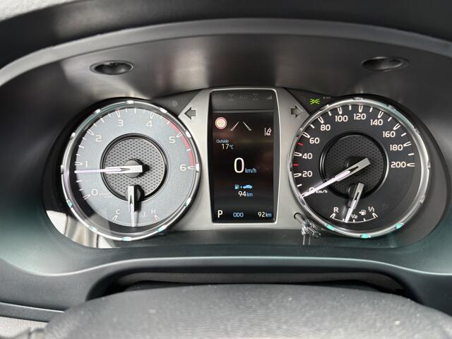 Toyota HI-LUX 2.4 D-4D DC Professional | 3500kg trekgewicht | Grijs kenteken |