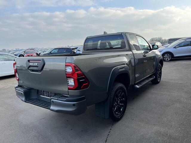 Toyota HI-LUX HiLux 2.8 D-4D Xtra Cab Invincible Automaat Nieuwe Hilux uit voorraad leverbaar