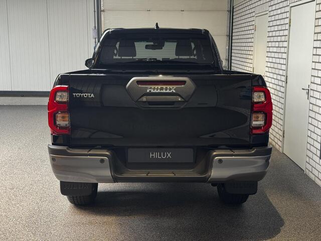 Toyota HI-LUX Hilux 2.8 D-4D Xtra Cab Invincible automaat ex BPM/BTW
